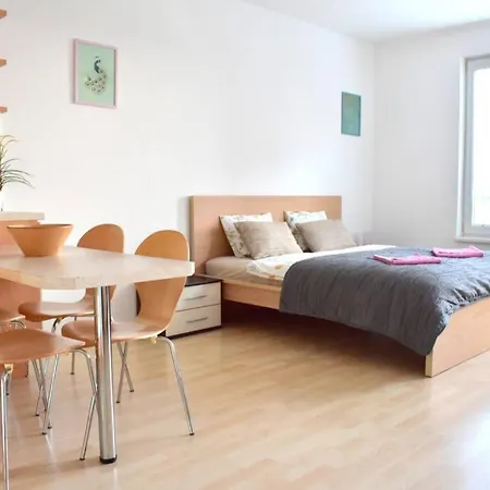 Modern - Airport 8mins Apartmán *